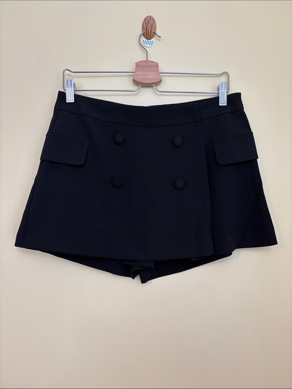 Lumière UO | NWT Black Skirt Skort Shorts Large
